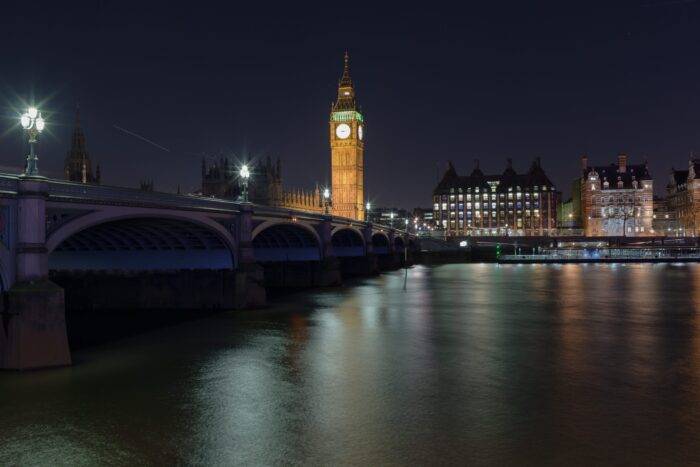 architecture attraction big ben bridge 415992 scaled